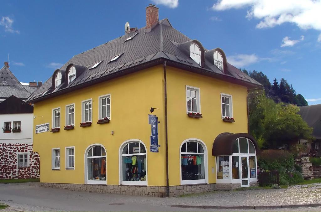 Pension Kobr Vrchlabi Bagian luar foto